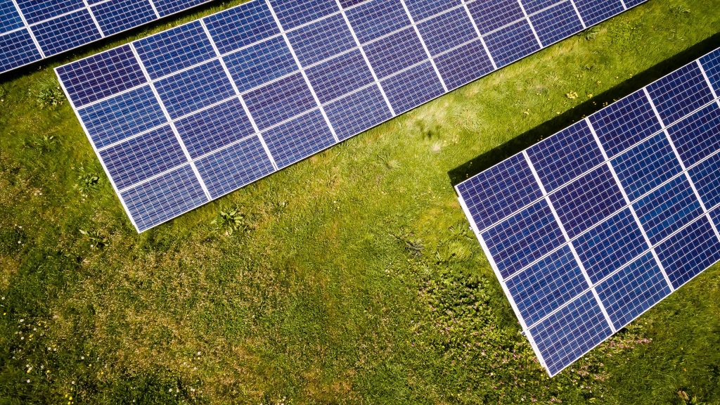 Zonnepanelen anno 2021: van terugdraaiende teller naar digitale meter